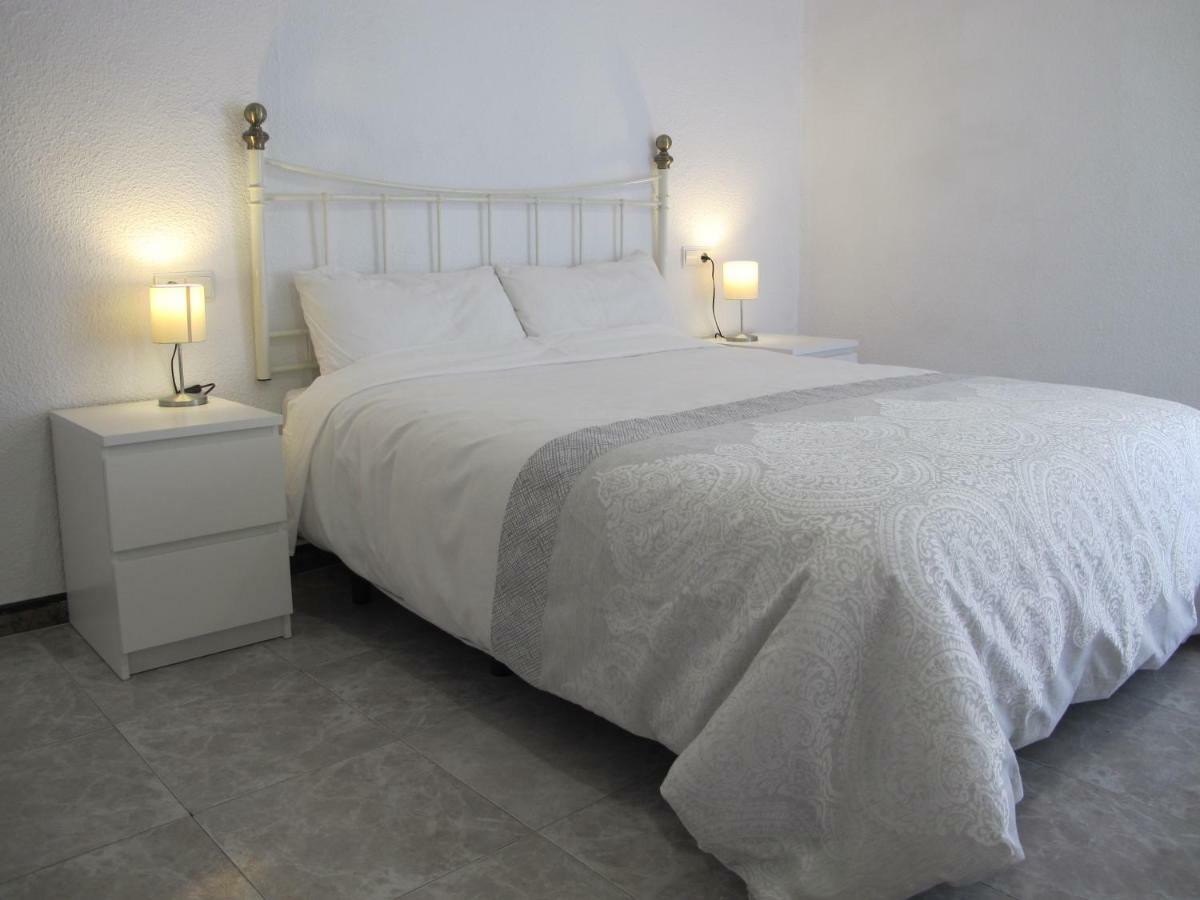 Apartamentos Romero Аликанте Экстерьер фото